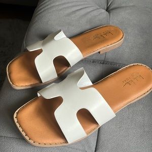 Nicole Miller sandals